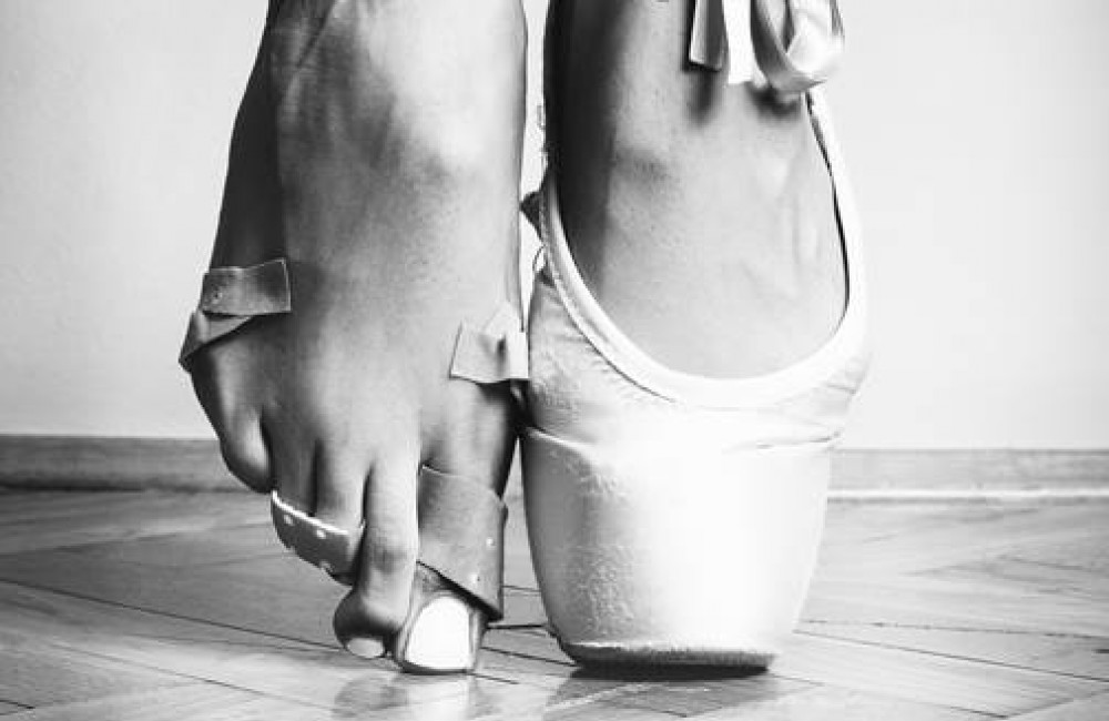 Cuidados com o pé de bailarina - Blog